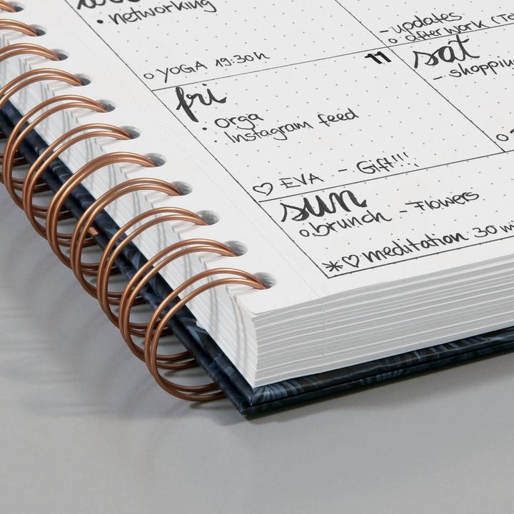 Image du produit Jolie Carnet à spirales (162 x 215 mm, Quadrillé, Couverture rigide)