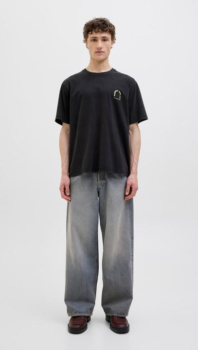 Actual product image Jack & Jones Rückenprint Rundhalsausschnitt T-shirt T-shirt (L)