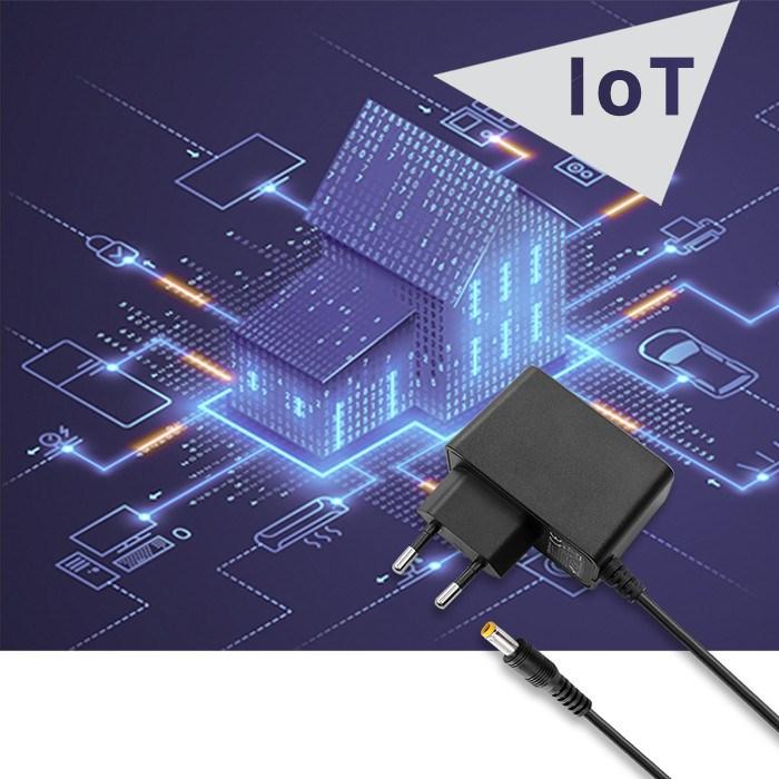Actual product image Qoltec 51021 Plugin power supply 5W 5V (5 W)