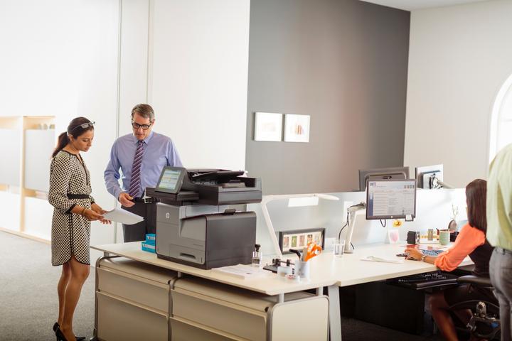 Image du produit HP Color LaserJet Enterprise M880z (Laser, Couleur)