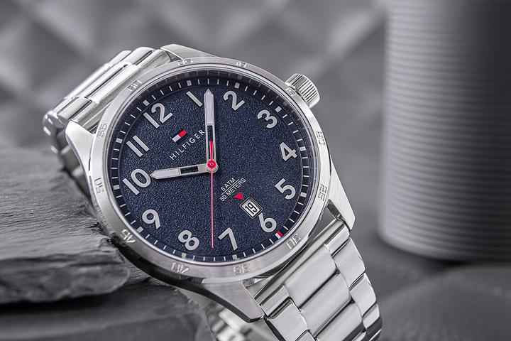Immagine prodotto Tommy Hilfiger Forrest Herrenuhr 1710563 + BOX (43 mm)