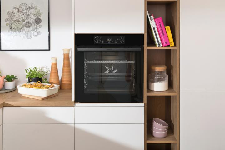 Produktbild Gorenje Black Induction Set - BOS6737E06BG+IT40SC