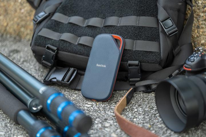 Actual product image SanDisk Extreme PRO with USB4 (2000 GB)