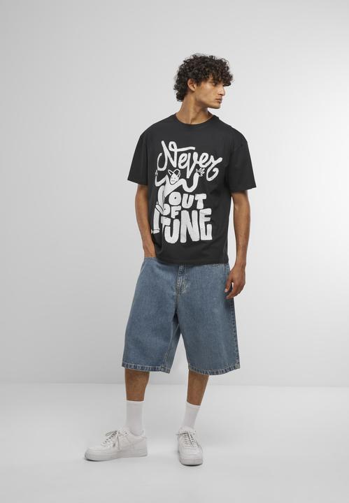 Actual product image Mister Tee MisterTee Never Out Of Tune Oversize Tee - 201329 (XL)