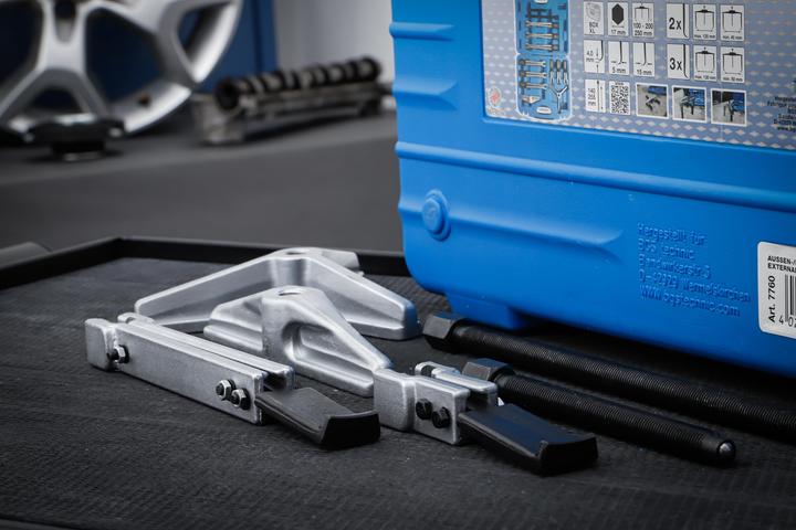 Actual product image BGS External / internal Puller Set, 2 and 3-arm 13 pcs.
