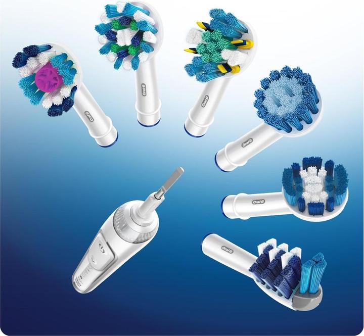 Produktbild Oral-B CrossAction (5 x)