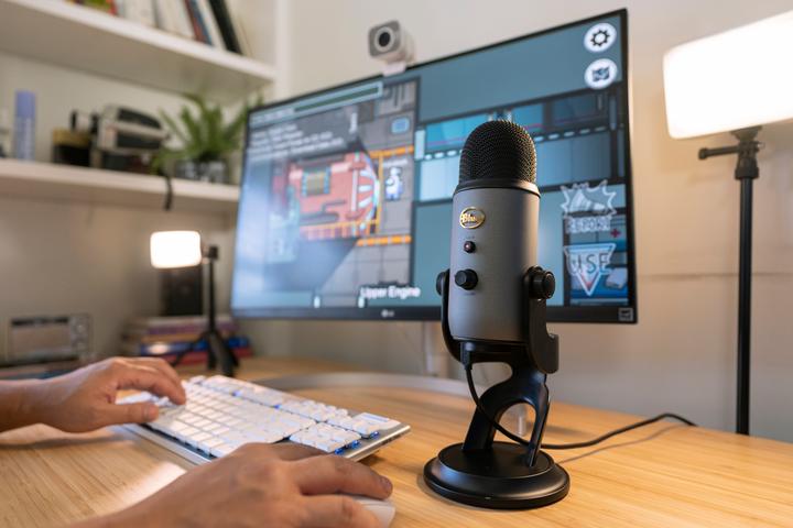 Actual product image Blue Yeti