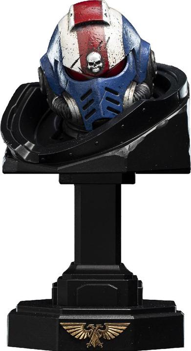 Actual product image Weta Workshop Warhammer 40,000: Space Marine 2 Statue 1/6 Lieutenant Titus Battleline Edition