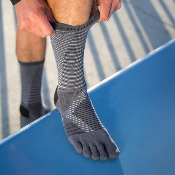 Actual product image Injinji Run Lightweight Crew Socks (M)