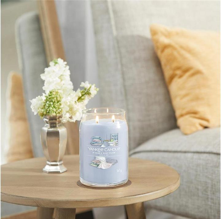 Actual product image Yankee Candle Duftkerze Calm & Quiet Place Signature Large Jar