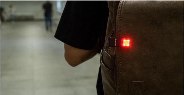 Produktbild Olight Oclip (4.85 cm, 300 lm)