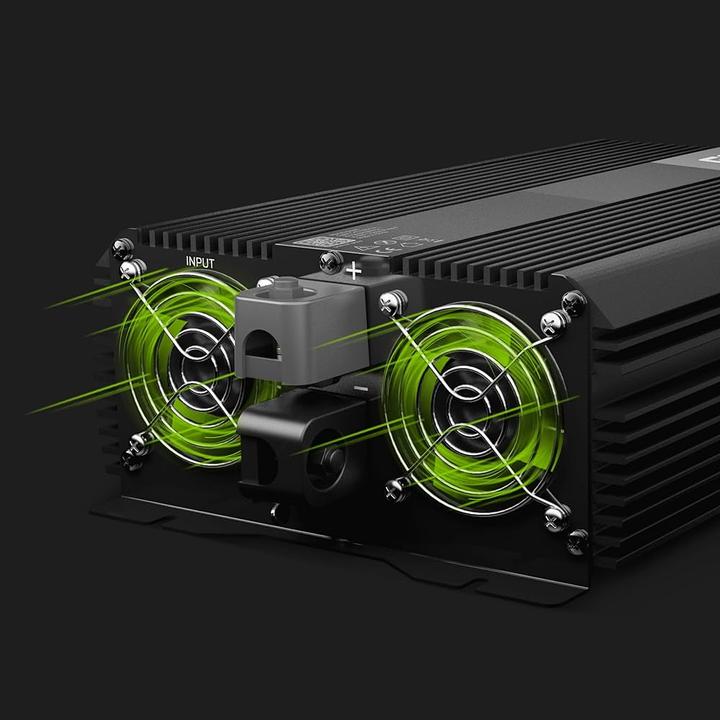 Immagine prodotto GreenCell Inverter auto Pro a tensione sinusoidale pura