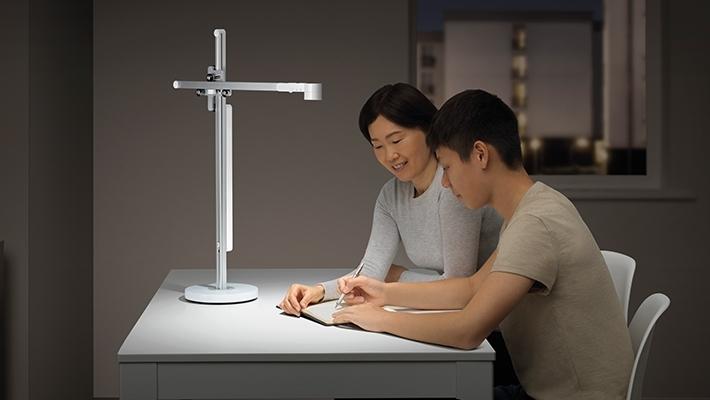 Actual product image Dyson Solarcycle Desk (1.12 lm)