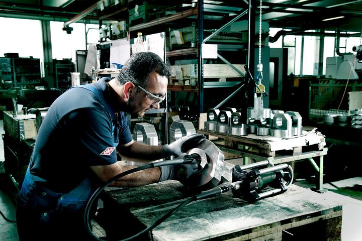 Productafbeelding Metabo GE 710 Plus (Rechte slijper, 710 W)