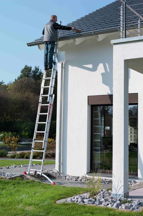 Actual product image Hailo S100 ProfiLOT, aluminium combination ladder 3-section, 2x9 + 1x8 rungs (Stepladder, 19 cm)