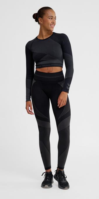 Actual product image hummel hmlUNITY SEAMLESS CROP T-SHIRT L/S (XL)