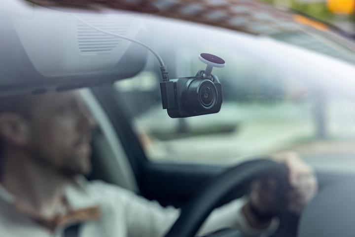 Immagine prodotto Garmin Supporto adesivo per Dash Cam serie 2024