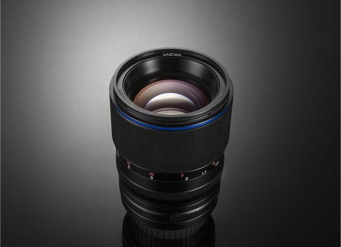 Actual product image Venus Optic Laowa 105mm f/2 STF Sony A (Sony A, full size)