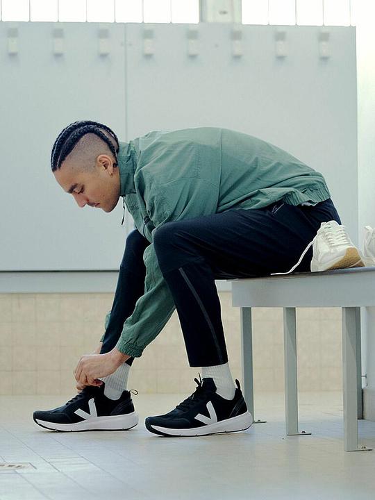 Actual product image Veja Condor 2 (43.5)