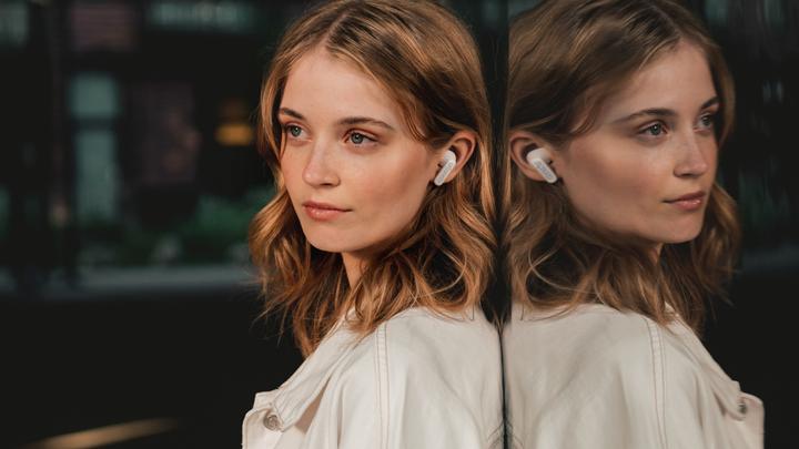 Actual product image Urbanista Copenhagen Bluetooth True Wireless In-Ear Headphones Pure White (No noise cancelling, 32 h, Wireless)