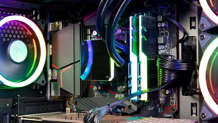 Produktbild Captiva I58-197 (Intel Core i9-10900KF, 16 GB, 1000 GB, GeForce RTX 3070)