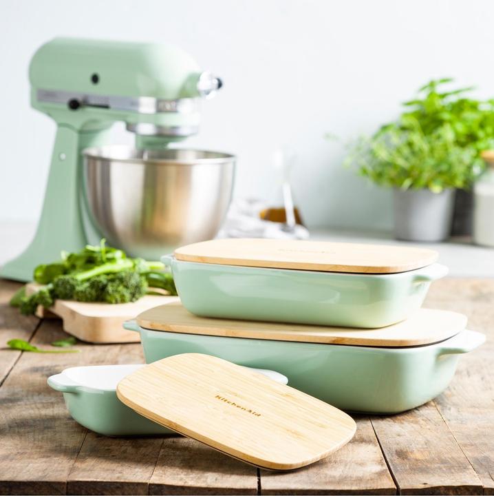 Produktbild KitchenAid Ovenschaal met bamboe deksel - large - pistache groen