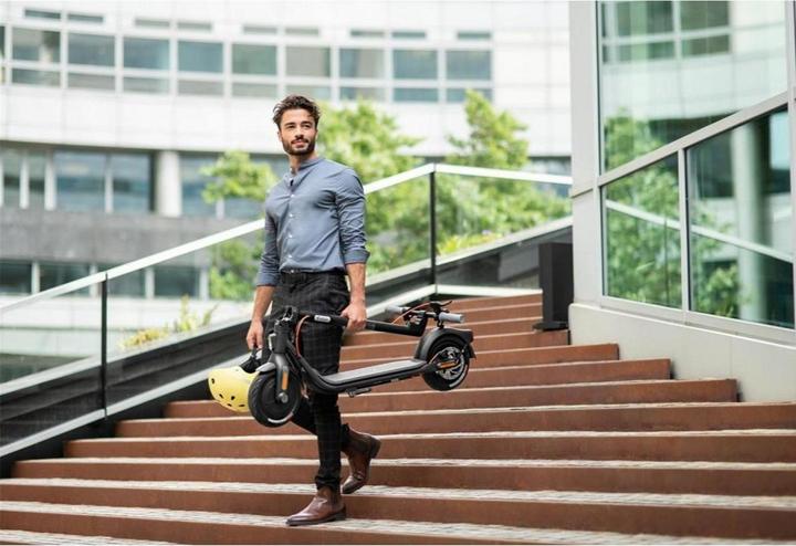 Image du produit Segway-Ninebot F30D (20 km/h, 30 km, 300 W)