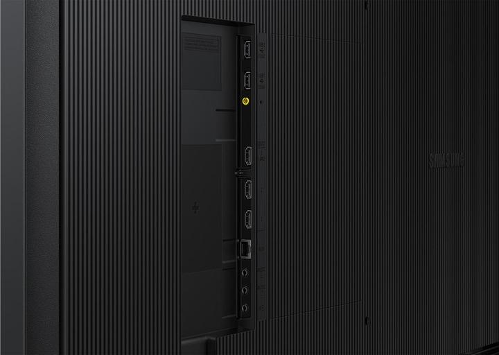 Actual product image Samsung QB55C (3840 x 2160 Pixels, 55")