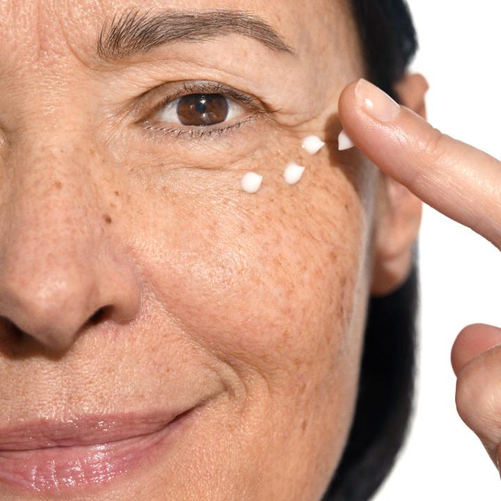 Image du produit Veralab Go Lift Anti-Age Eye Contour Cream Plumping Elasticizing 15 Ml (15 ml, Jour + nuit)