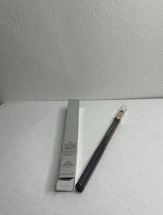 Produktbild Lancôme Le Stylo Waterproof Matte Prune radical 09 (09 Prune Radical)
