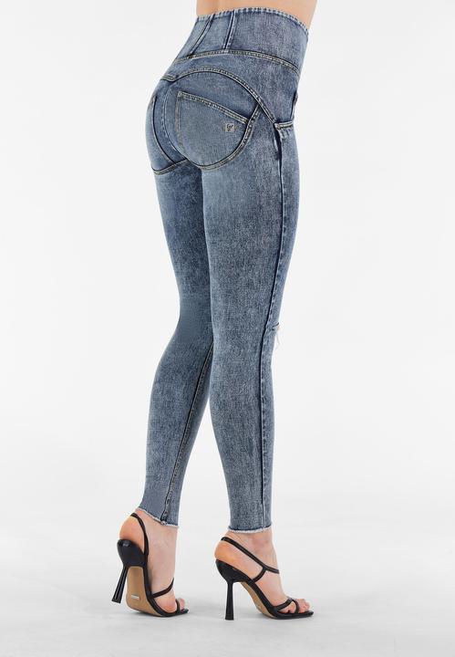 Washed Jeans - Yellow Seams