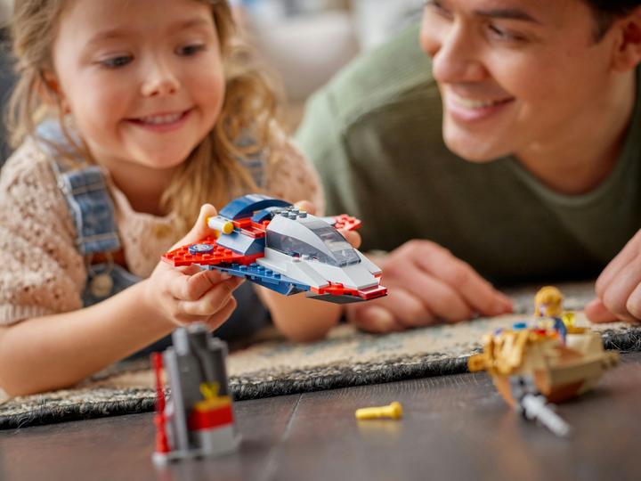 Actual product image LEGO Captain America vs. Thanos (76319, LEGO Super Mario)