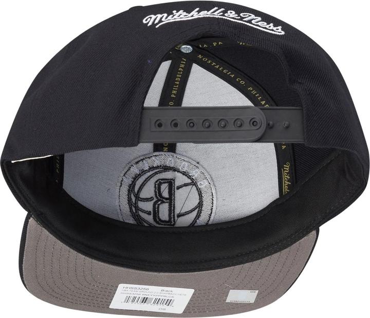 Actual product image Mitchell & Ness NBA Brooklyn Nets Team Ground 2.0 Snapback Cap (One size)