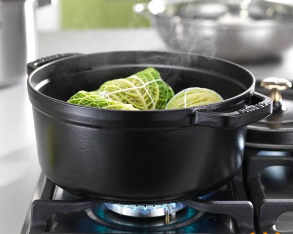 Actual product image Staub Cocotte (28 cm, Casserole + Stewpot, Cast iron)