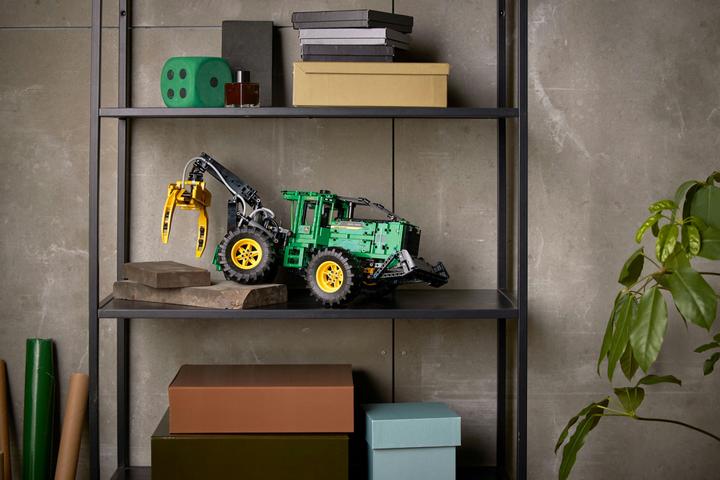 Produktbild LEGO John Deere 948L-II Skidder (42157, LEGO Technic)