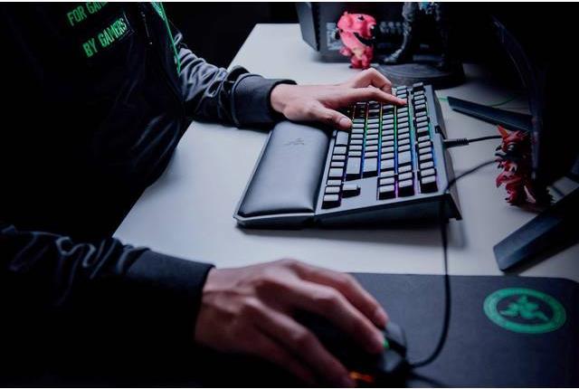 Produktbild Razer BlackWidow Tournament Edition Chroma V2 (DE, Kabelgebunden)