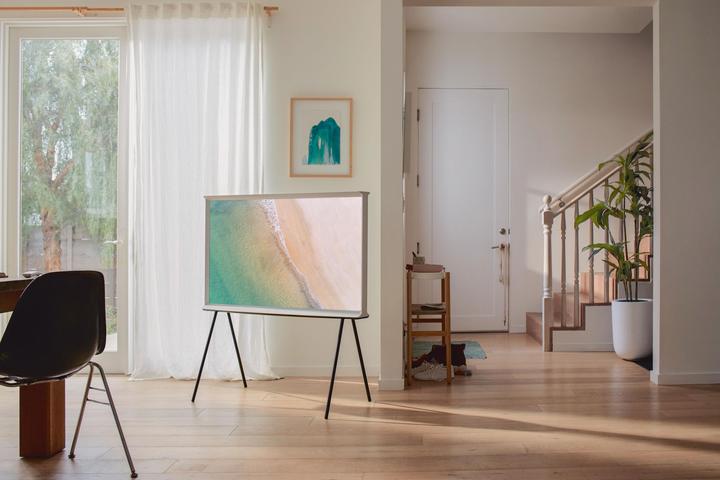 Immagine prodotto Samsung QE55LS01RA Serif 2.0 (55", QLED, 4K, 2019)