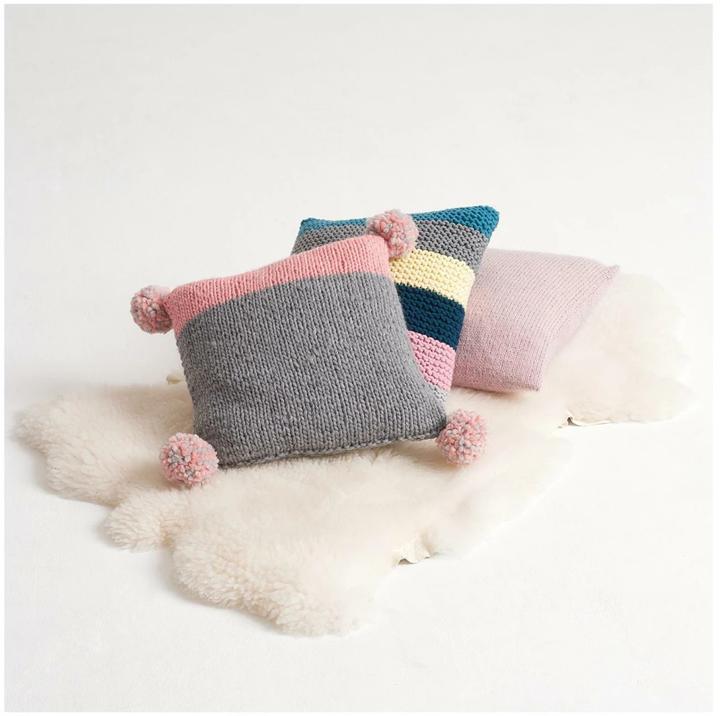 Actual product image Rico Design Wool Essentials Super Super Chunky 100 g Light Grey (90 m)