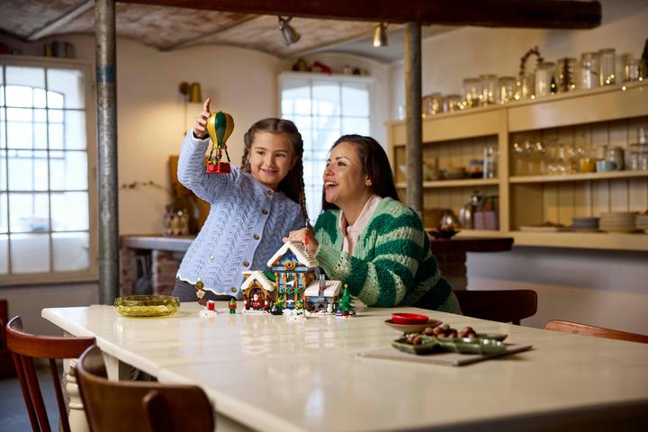 Productafbeelding LEGO Kerstman's postkantoor (10339, LEGO Icons, LEGO Zeldzame Sets)