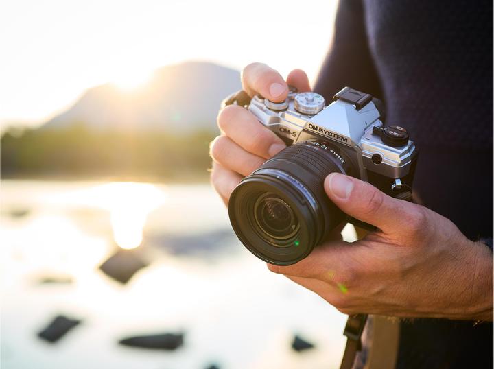 Actual product image OM System OM-5 (12 - 45 mm, 20.40 Mpx, 4/3)