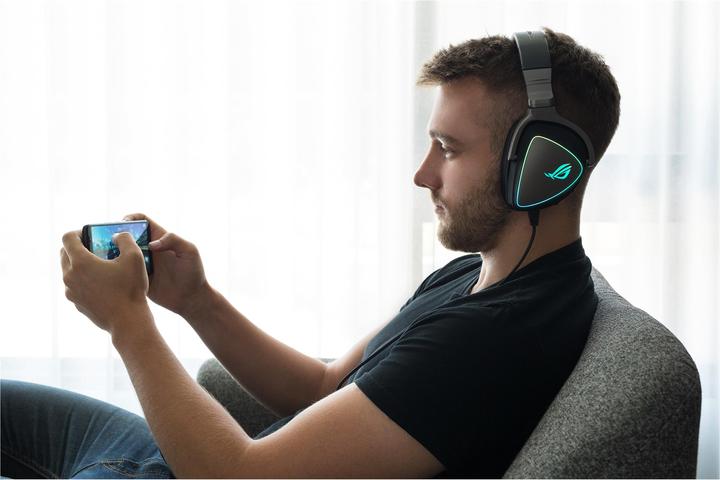 Immagine prodotto ASUS ROG Delta (Cablato)