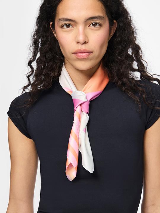 Image du produit Pieces Pcnanna Kleines Viereckiges Schal