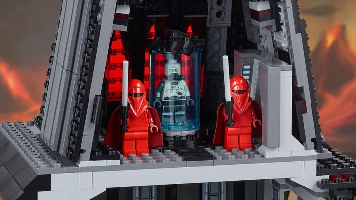 Actual product image LEGO Star Wars Darth Vader's Castle (75251, LEGO Star Wars)