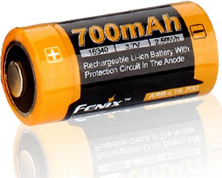 Produktbild Fenix Akku CR123 A 2 Stück und Schnell-Ladegerät (2 Stk., CR123A, 760 mAh, Akku)