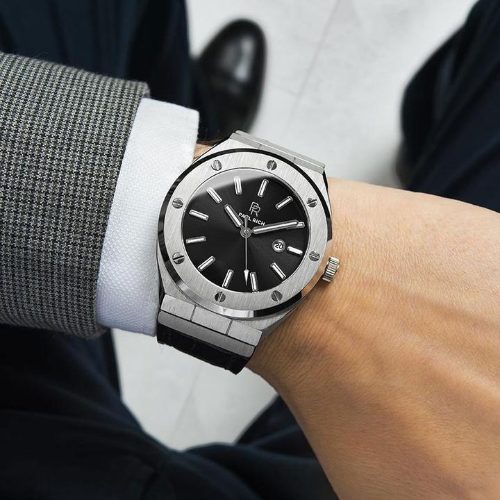 Actual product image Paul Rich Signature Carbon Black Leather (Analogue wristwatch, 45 mm)