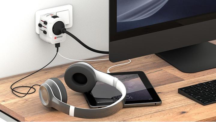 Actual product image Skross Pro Light USB