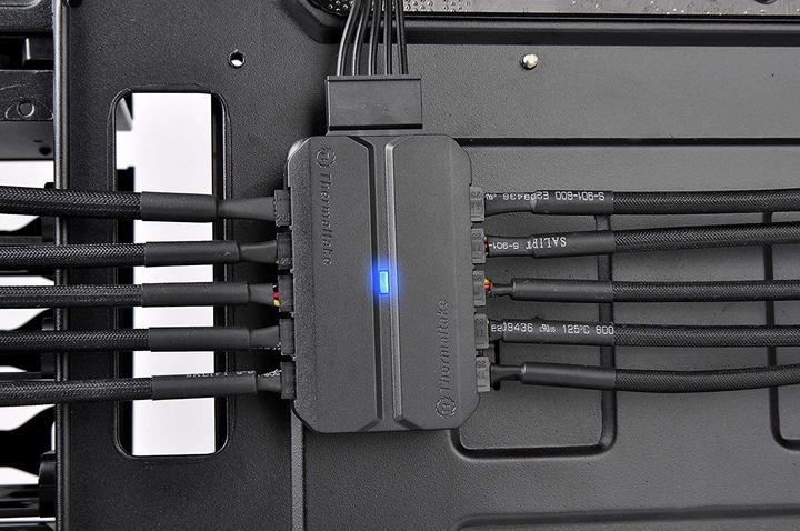 Produktbild Thermaltake Commander FP (10 Ports)