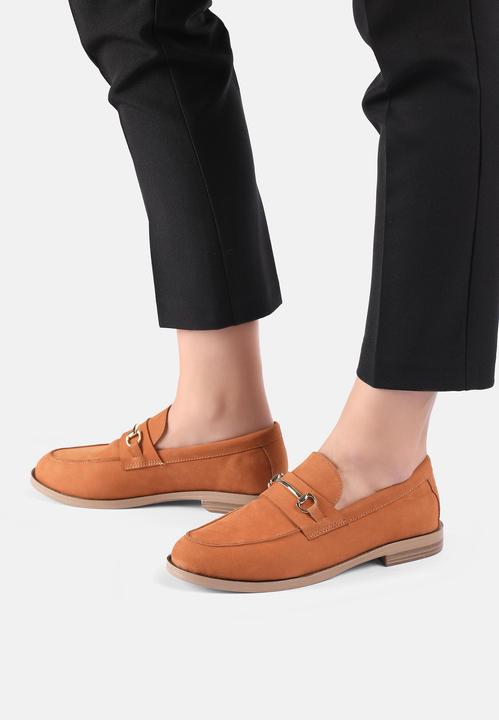 Produktbild Inuovo Dieser bequeme und komfortable Slipper aus Leder von mit Soft Touch Padded Insole rundet mit (38)