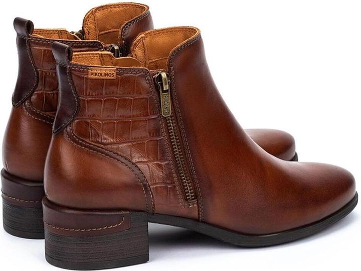 Actual product image Pikolinos Malaga (39)