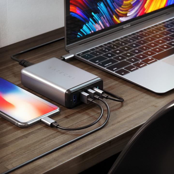 Actual product image Satechi USB-C Travel Charger (75 W)